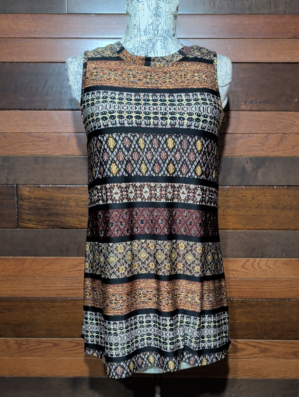 AGB Sleeveless Patterned Tank Top in Black and Brown